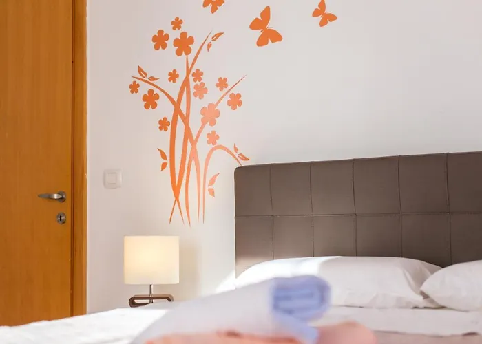 Vittoria Appartement *